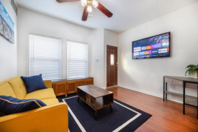 Charming mini-suite in West Campus!